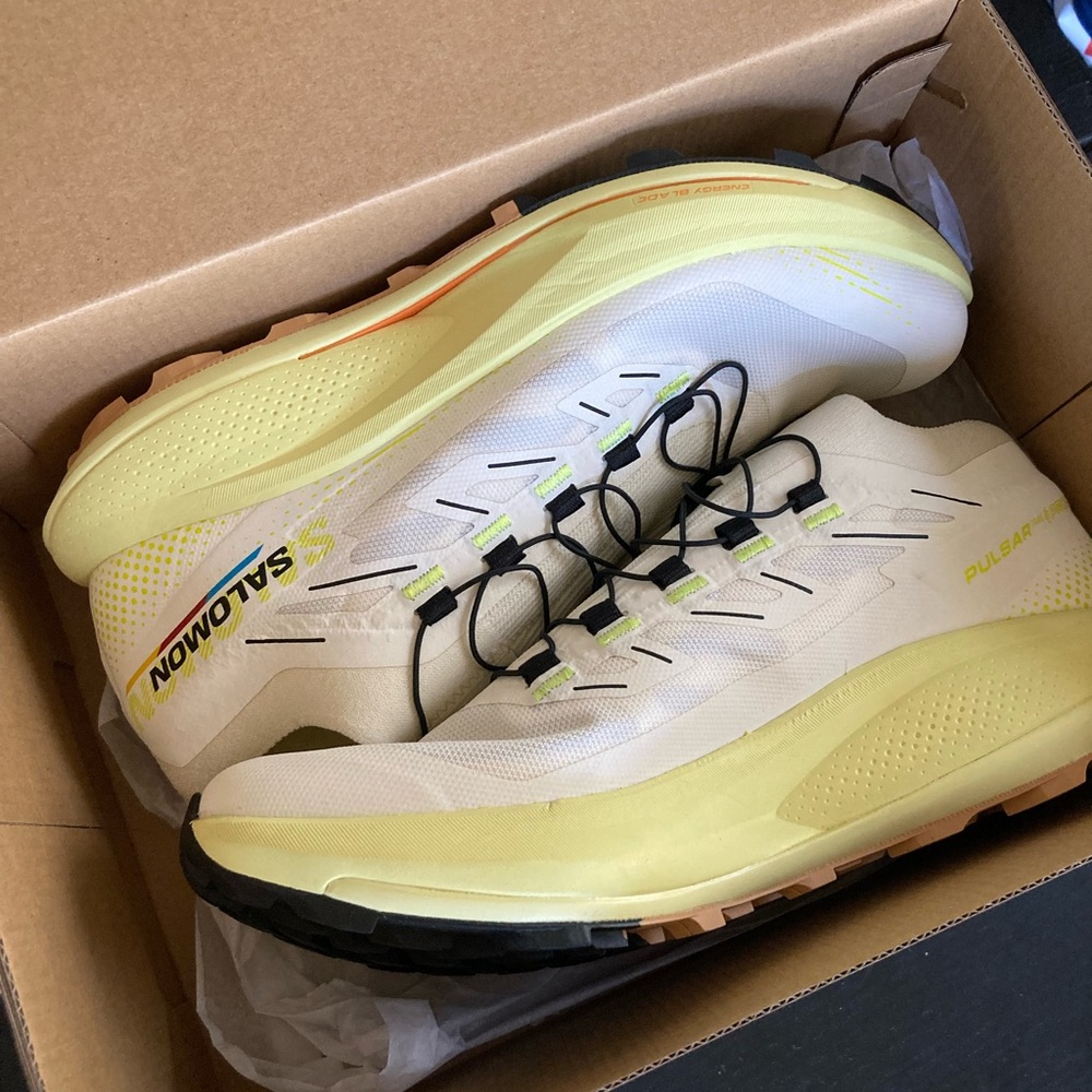 Salomon Pulsar Trail Running shoes